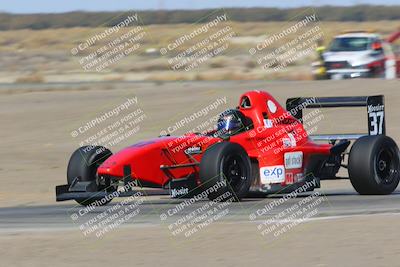 media/Oct-30-2022-CalClub SCCA (Sun) [[310aff4a96]]/Race Group 2/Race (Grapevine)/